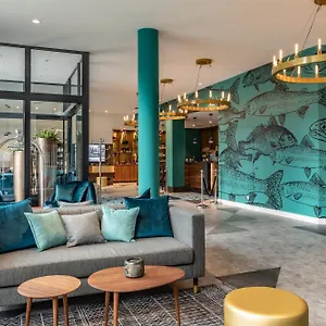 - The Niu, Rig By Ihg Hotel